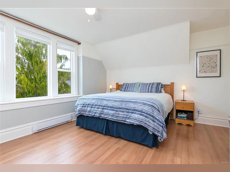 625 Harbinger Avenue, Victoria, BC, V8V 4H9 - 33