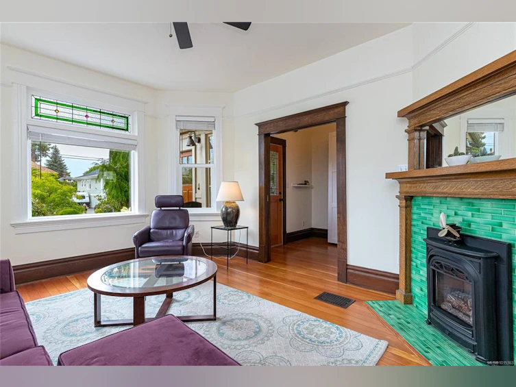 625 Harbinger Avenue, Victoria, BC, V8V 4H9 - 11