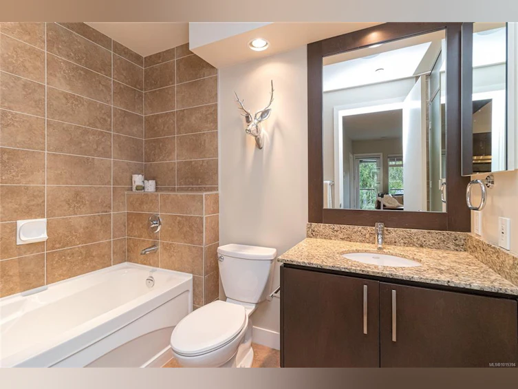 302-1395 Bear Mountain Pkwy, Langford, BC, V9B 0E1 - 9