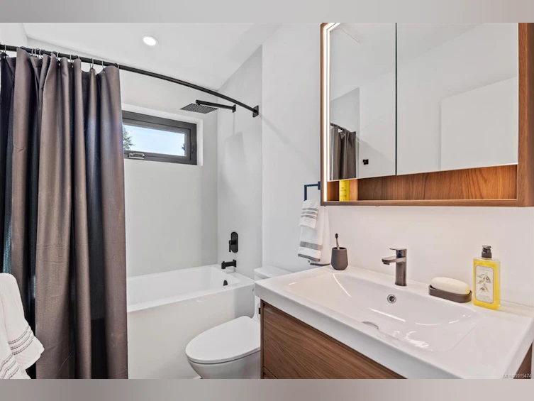 1927 Cumberland Road, Courtenay, BC, V9N 2G1 - 23