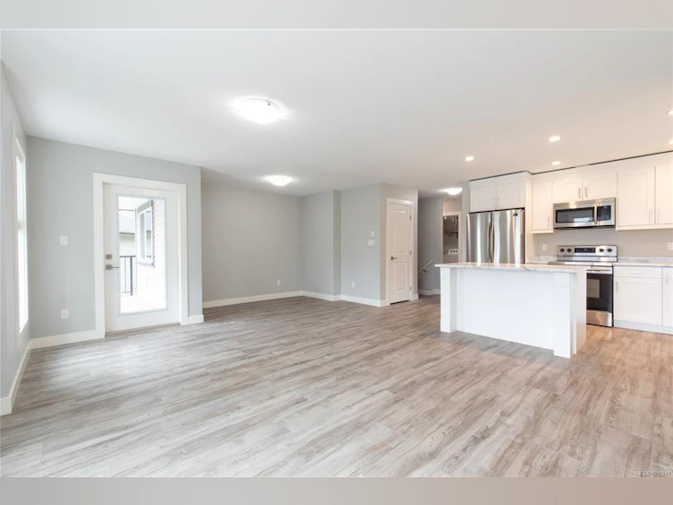 557 Lori Place, Nanaimo, BC, V9R 0H5 - 11
