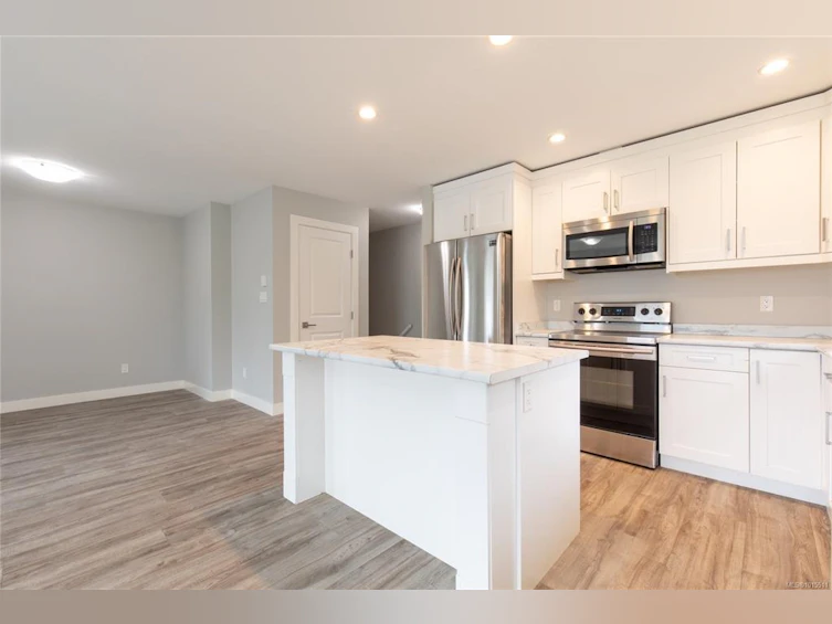 557 Lori Place, Nanaimo, BC, V9R 0H5 - 9