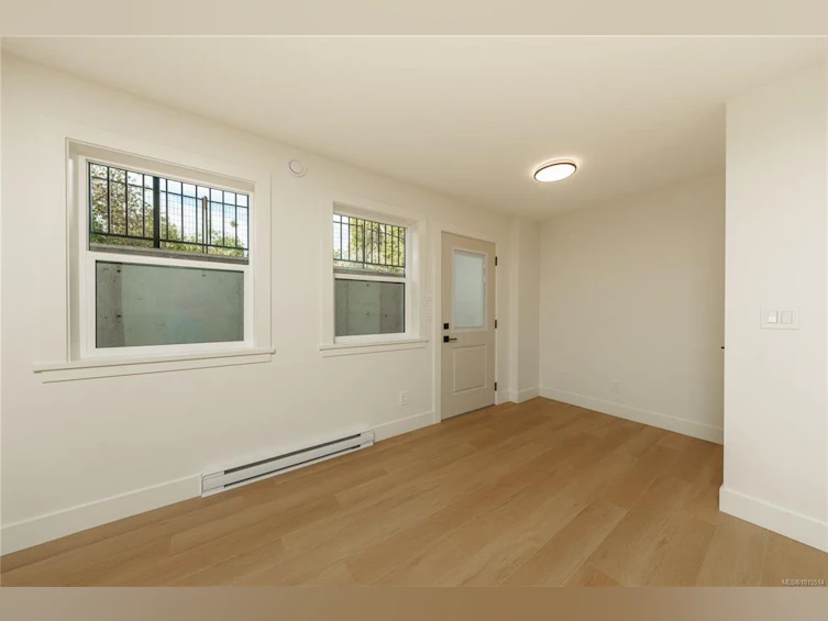 1772 Chandler Avenue, Victoria, BC, V8S 1N6 - 36