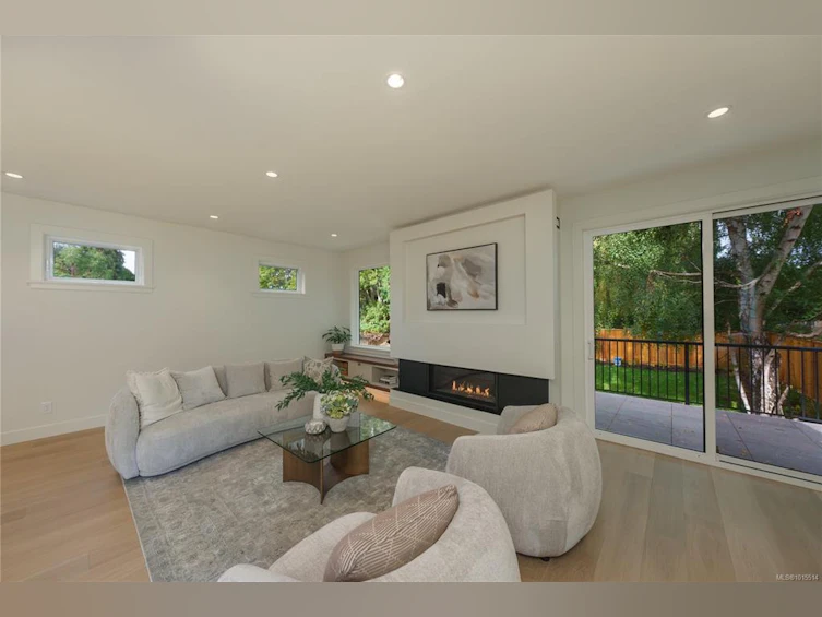 1772 Chandler Avenue, Victoria, BC, V8S 1N6 - 14