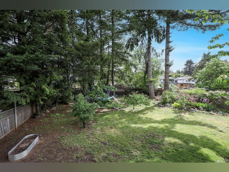 2046 Tull Avenue, Courtenay, BC, V9N 5P6 - 22