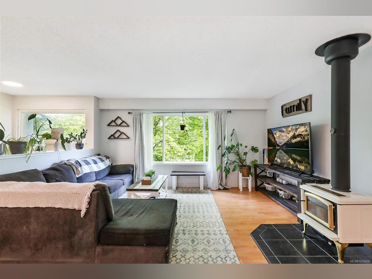 2046 Tull Avenue, Courtenay, BC, V9N 5P6 - 4