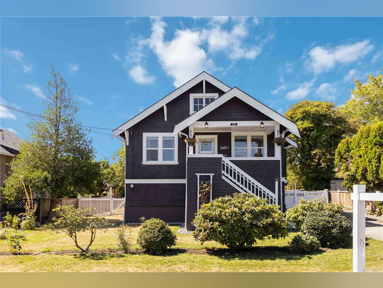 149 W Maddock Avenue, Saanich, BC, V9A 1G2 - 2
