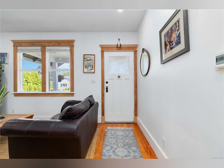 149 W Maddock Avenue, Saanich, BC, V9A 1G2 - 7