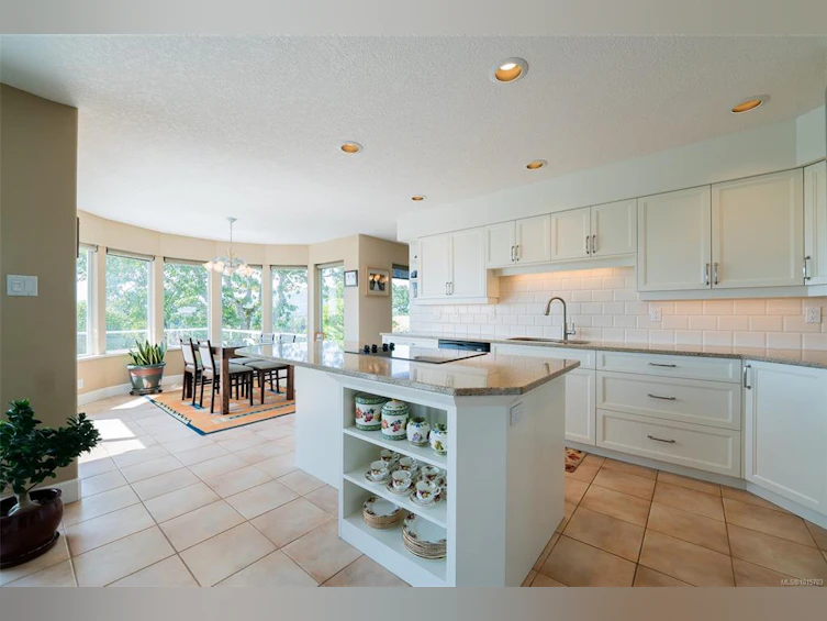 3689 Glen Oaks Drive, Nanaimo, BC, V9T 5A1 - 6