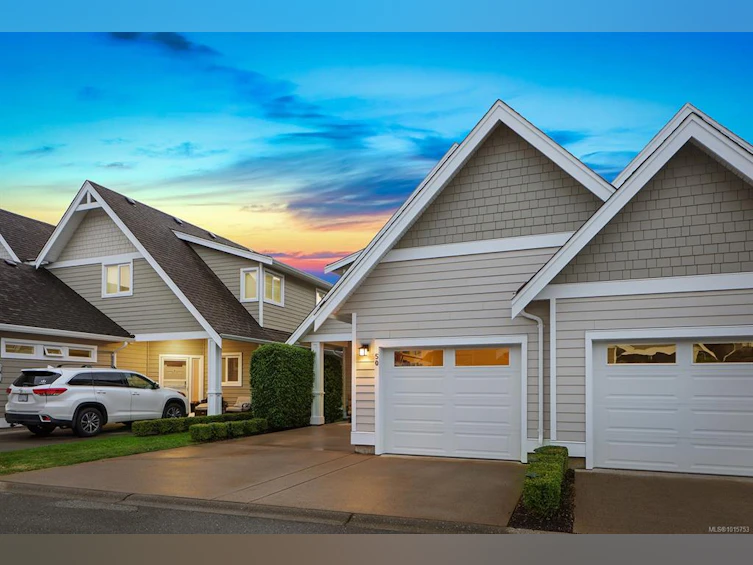50-700 Lancaster Way, Comox, BC, V9M 4J3 - 3