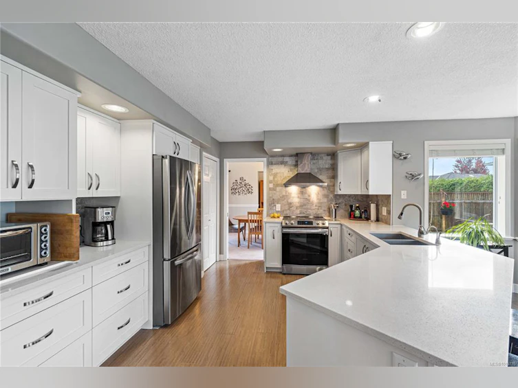 6123 Janelle Place, Nanaimo, BC, V9V 1M7 - 6