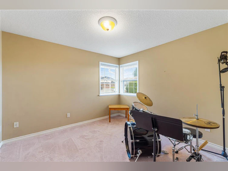 6123 Janelle Place, Nanaimo, BC, V9V 1M7 - 33