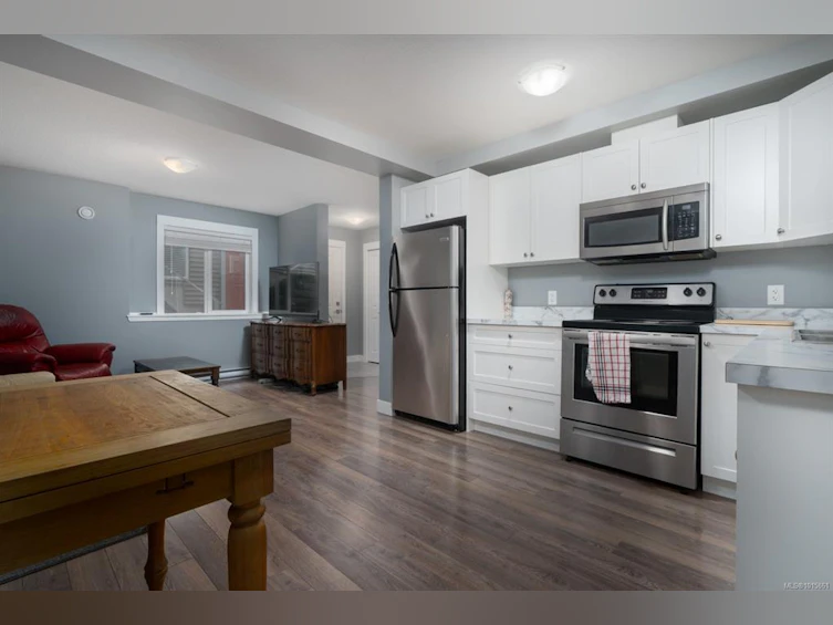 370 Cordan Street, Nanaimo, BC, V9R 0H9 - 37