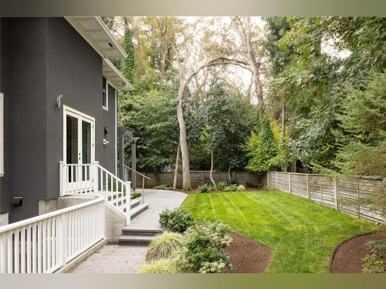 1198 Hewlett Place, Oak Bay, BC, V8S 4P7 - 4