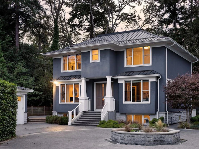 1198 Hewlett Place, Oak Bay BC V8S 4P7