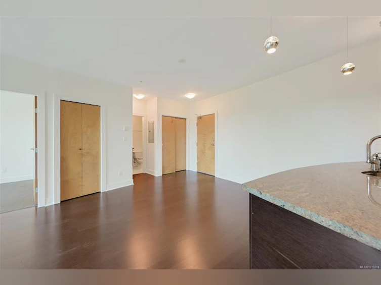 418-2745 Veterans Memorial Pkwy, Langford, BC, V9B 0H4 - 13
