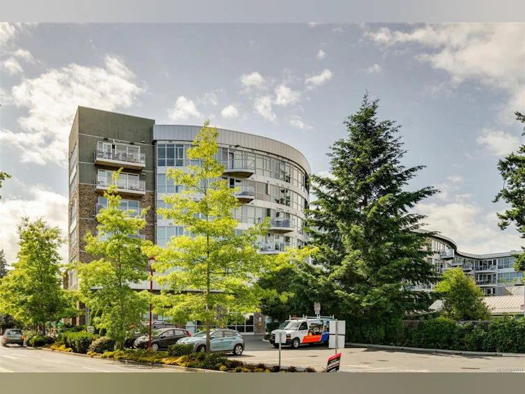 418-2745 Veterans Memorial Pkwy, Langford, BC, V9B 0H4
