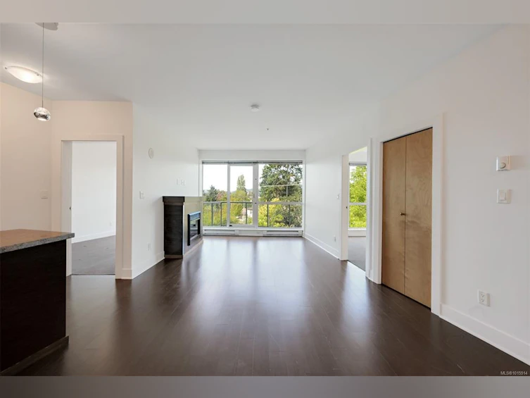 418-2745 Veterans Memorial Pkwy, Langford, BC, V9B 0H4 - 14