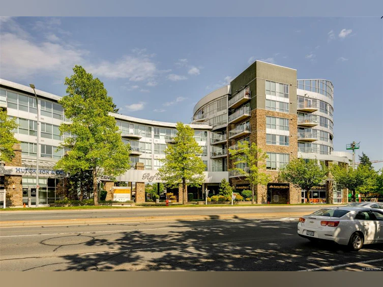 418-2745 Veterans Memorial Pkwy, Langford, BC, V9B 0H4 - 37