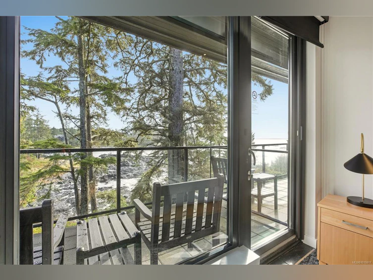 302-596 Marine Drive, Ucluelet, BC, V0R 3A0 - 2