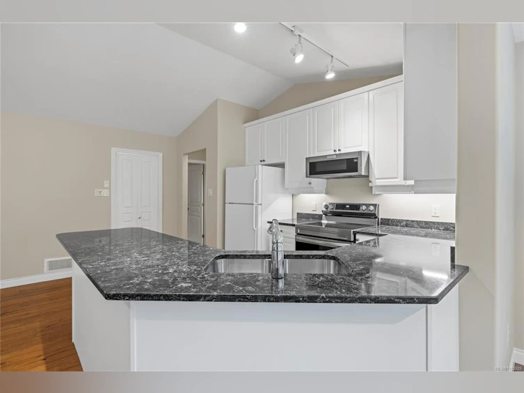 1205 Saturna Drive, Parksville, BC, V9P 2X5 - 13