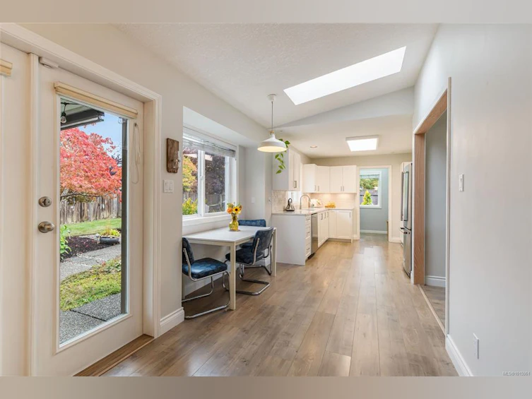 704 Foxtail Avenue, Parksville, BC, V9P 2S3 - 18