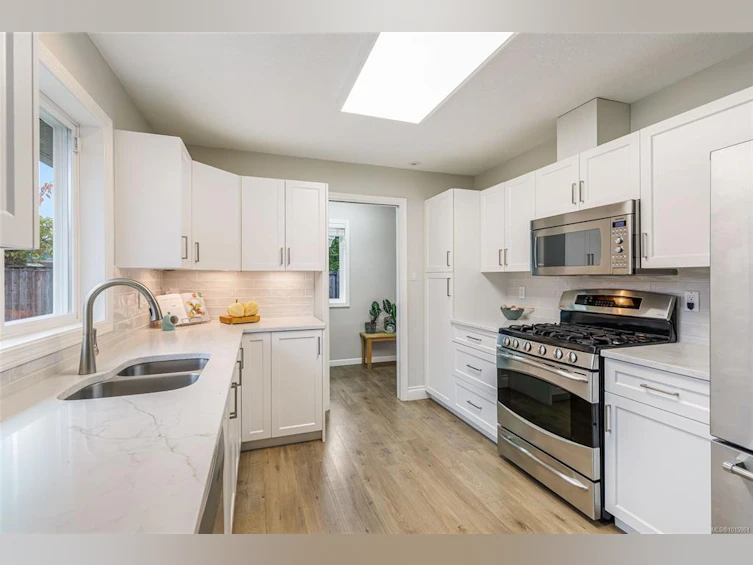 704 Foxtail Avenue, Parksville, BC, V9P 2S3 - 17