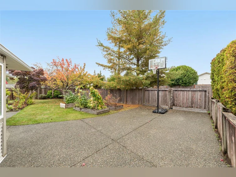 704 Foxtail Avenue, Parksville, BC, V9P 2S3 - 35
