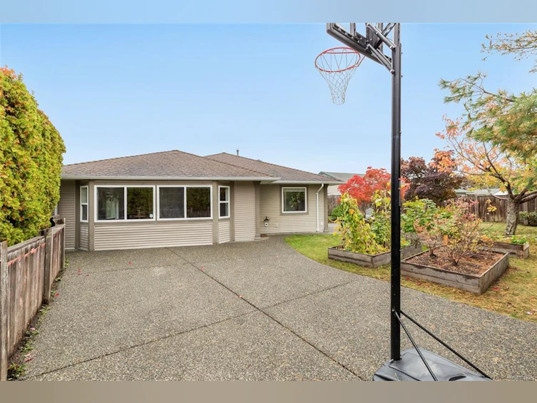 704 Foxtail Avenue, Parksville, BC, V9P 2S3 - 34