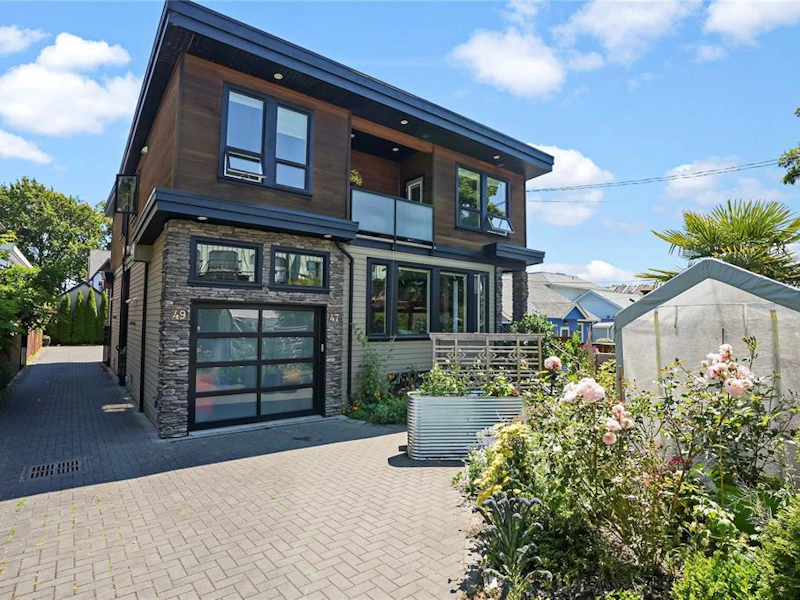 47 Dock Street, Victoria BC V8V 1Z9