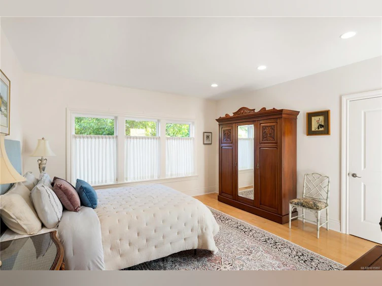 3721 Arbutus Ridge, Saanich, BC, V8N 6B3 - 31