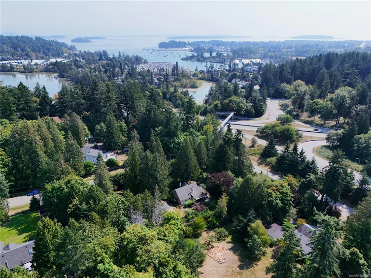 1720 Swartz Bay Road, North Saanich, BC, V8L 5R2 - 33