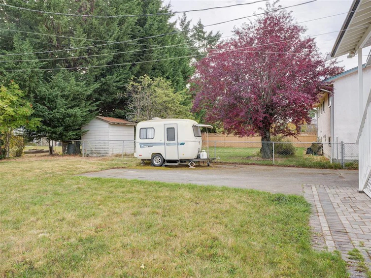 3983 Oakwood Street, Saanich, BC, V8N 3M9 - 26