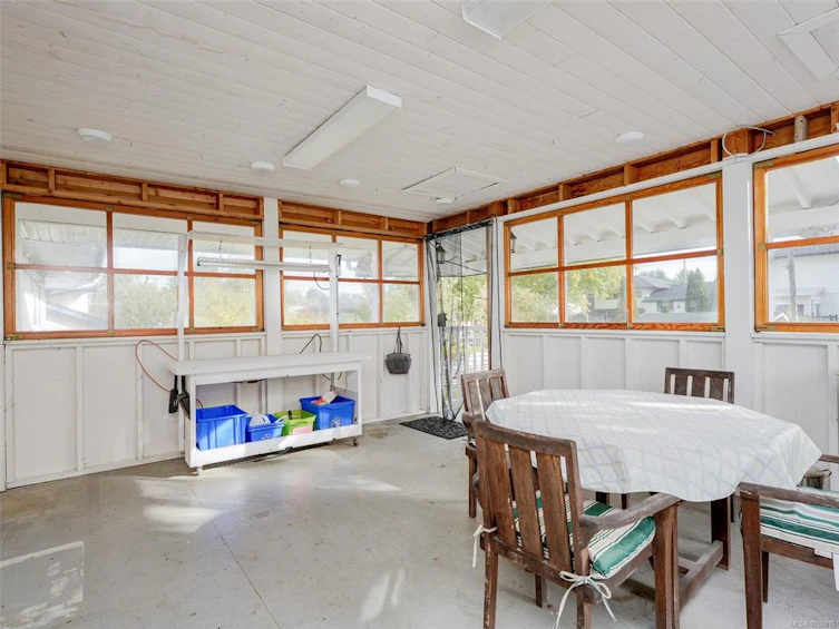 3983 Oakwood Street, Saanich, BC, V8N 3M9 - 15
