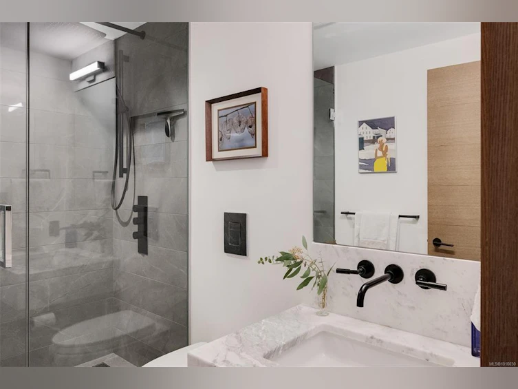 1702-989 Johnson Street, Victoria, BC, V8V 0E3 - 36
