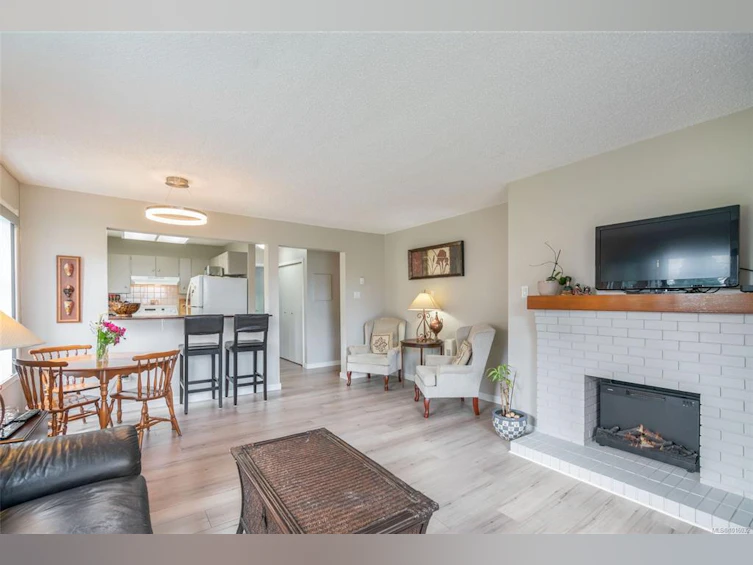 201-309 Morison Avenue, Parksville, BC, V9P 1M6 - 3