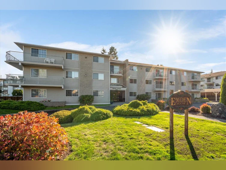 204-266 W Hirst Avenue, Parksville, BC, V9P 2K9 - 17