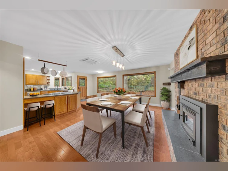 6758 Amwell Drive, Central Saanich, BC, V8M 1A1 - 12