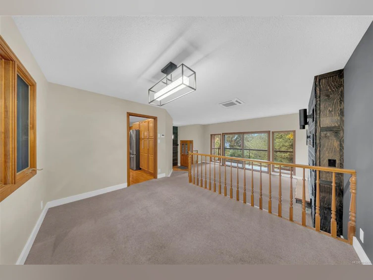 6758 Amwell Drive, Central Saanich, BC, V8M 1A1 - 10