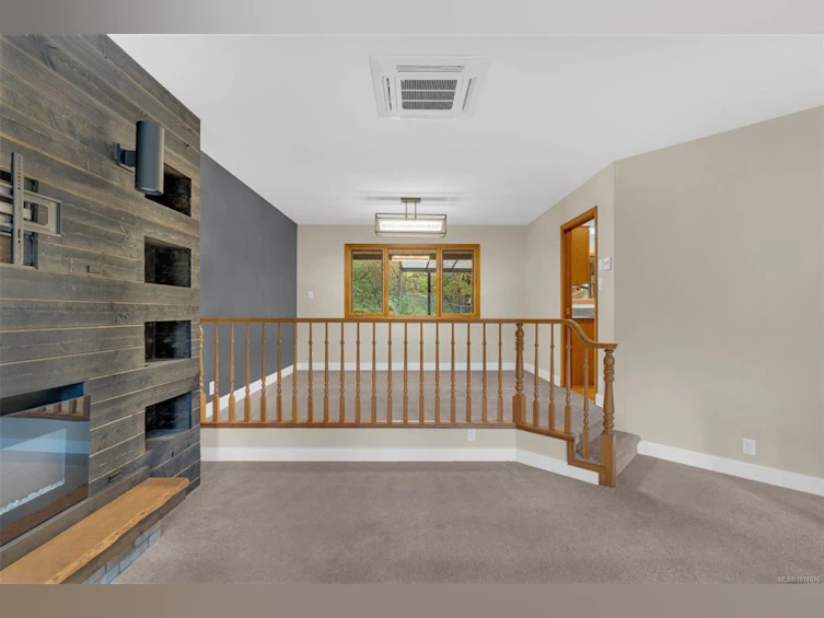 6758 Amwell Drive, Central Saanich, BC, V8M 1A1 - 6