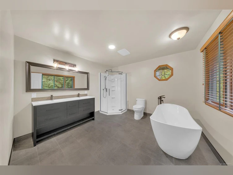 6758 Amwell Drive, Central Saanich, BC, V8M 1A1 - 25