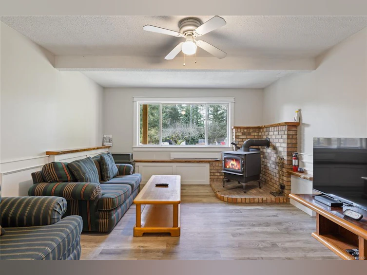 2450 Nanoose Road, Nanoose, BC, V9P 9E6 - 9
