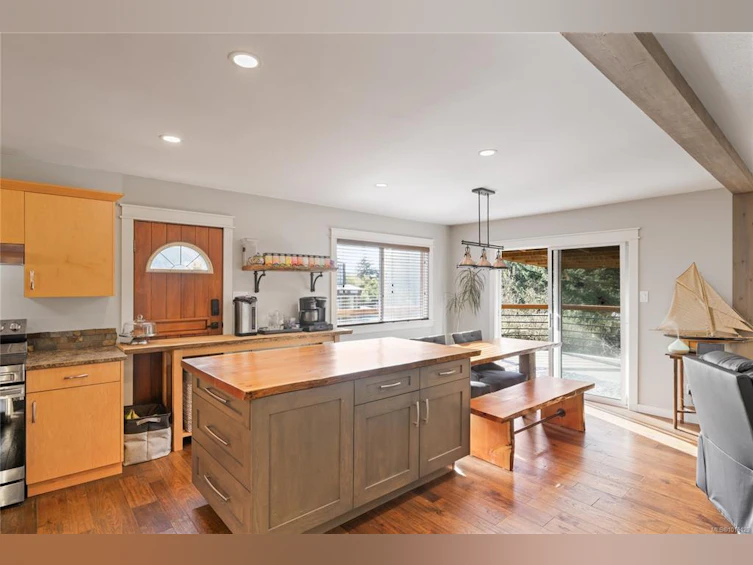 2450 Nanoose Road, Nanoose, BC, V9P 9E6 - 4
