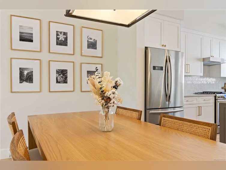 10-1810 Kings Road, Saanich, BC, V8R 2P3 - 25