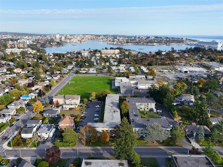 43-477 Lampson Street, Esquimalt, BC, V9A 5Z4 - 28