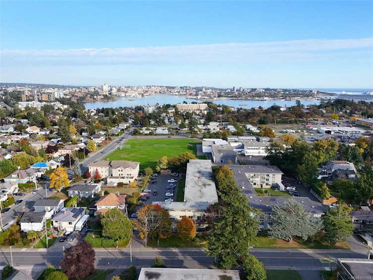 43-477 Lampson Street, Esquimalt, BC, V9A 5Z4 - 27