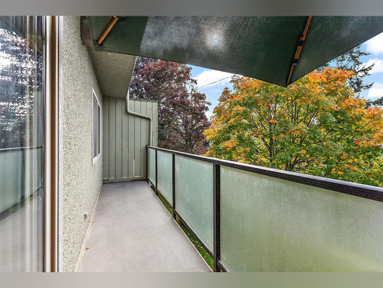 43-477 Lampson Street, Esquimalt, BC, V9A 5Z4 - 12