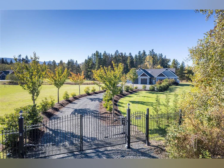 939 Virginia Road, Coombs, BC, V0R 1M0