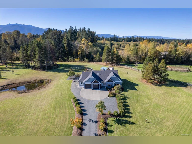 939 Virginia Road, Coombs, BC, V0R 1M0 - 2