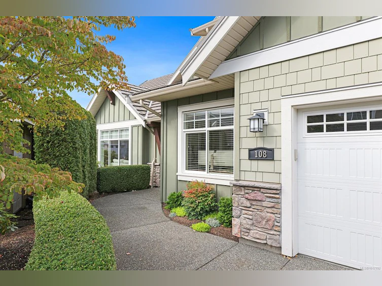 108-1055 Crown Isle Drive, Courtenay, BC, V9N 0A5 - 4